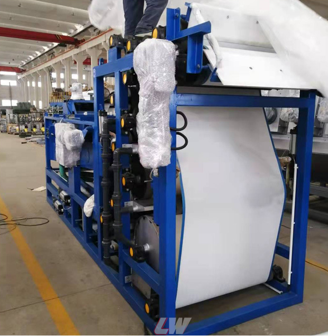Skid-mounted belt filter press in the factory