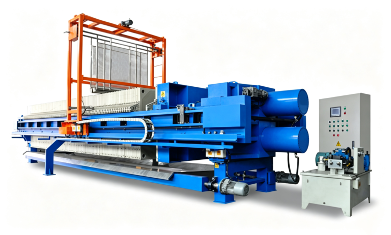 Automated filter press equipped with a cloth washing system