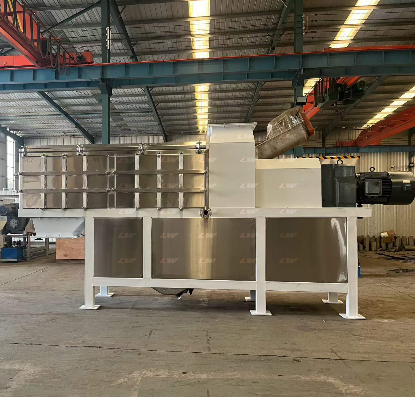 Screw press dewatering equipment in the workshop