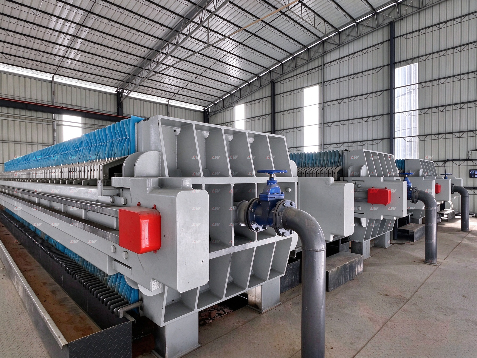 Membrane filter press built for oil sludge duty